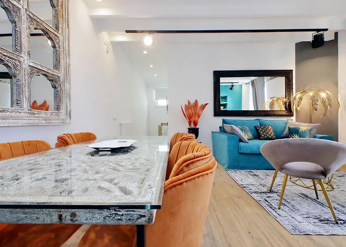 Amazing Penthouse In The Heart Of דירה