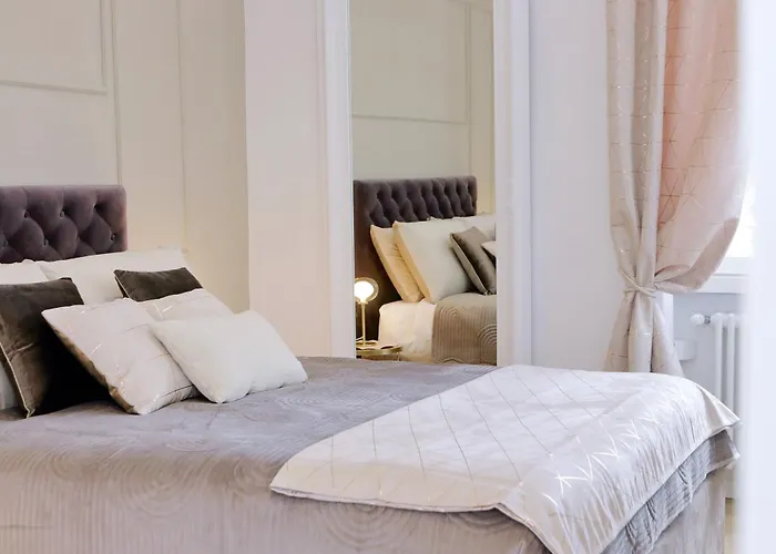 Amazing Penthouse In The Heart Of דירה רומא